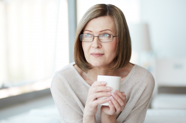 woman-thinking-with-cup-tea_1098-2369.jpeg
